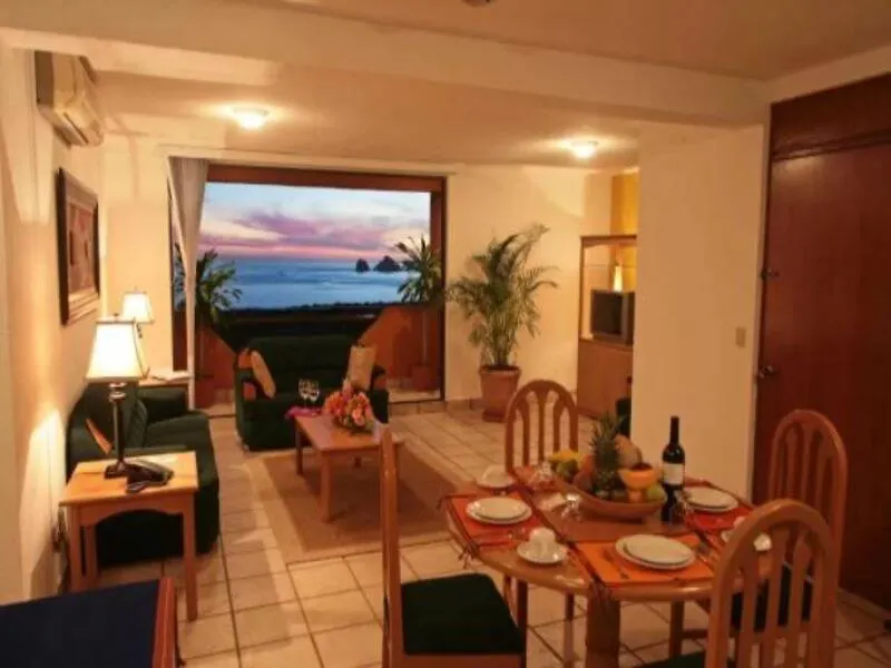 Sunrock Hotel & Suites Cabo San Lucas