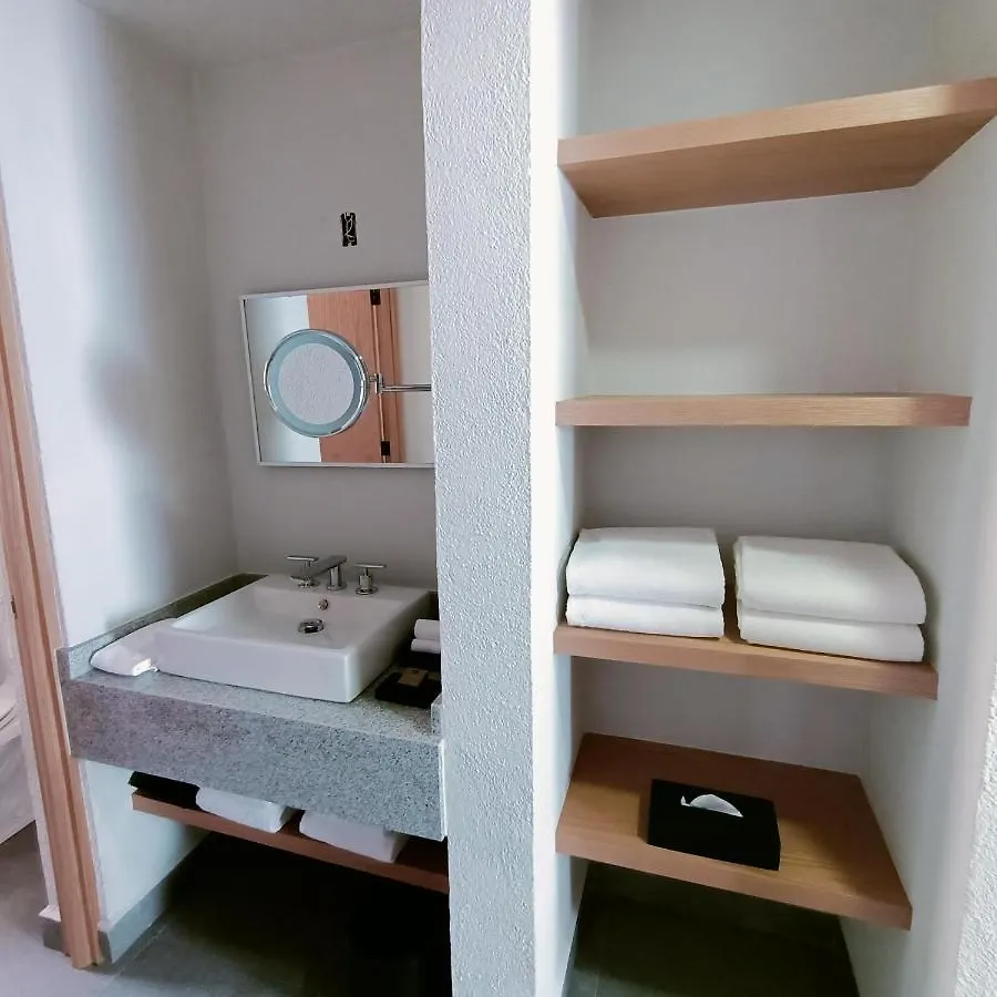 Sunrock Hotel & Suites Cabo San Lucas