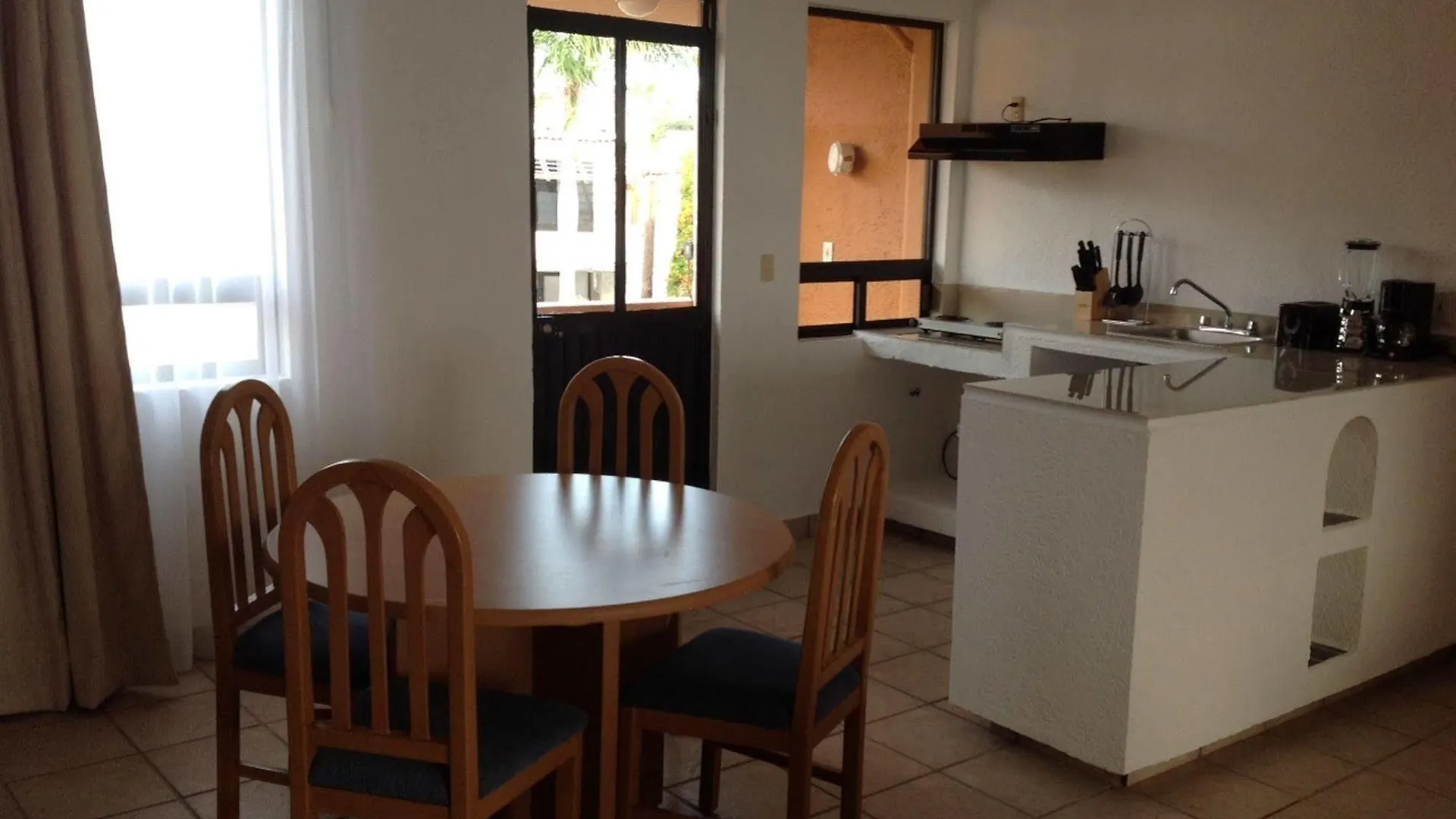 ***  Sunrock Hotel & Suites Cabo San Lucas Mexiko